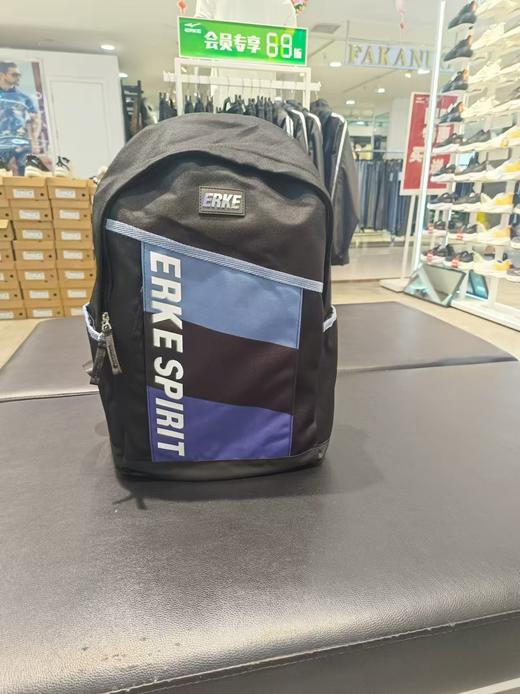 鸿星尔克双肩背时尚运动背包 商品图0