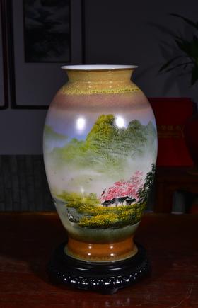 高温色釉云山秀色赏瓶