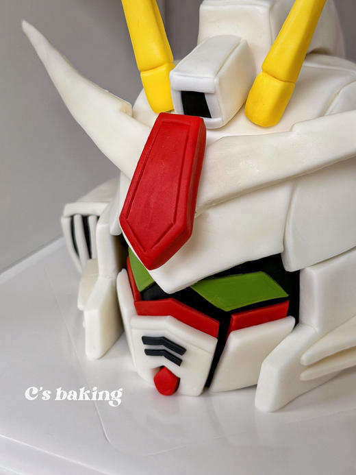 【此款需提前至少一周预定！】 #翻糖蛋糕 #机动战士高达 #高达seed 忌廉蛋糕【由于制作繁琐，此款只能下午后提取】（默认自提，收费配送请联系客服） 商品图1
