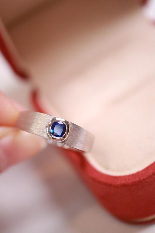 0.27ct 蓝宝石戒指 商品图4