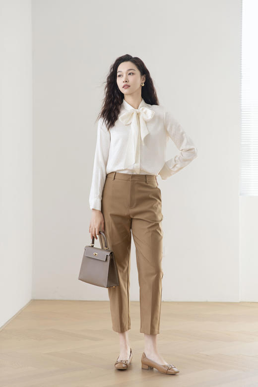 火桐hooton 温柔风飘带真丝衬衫YT2043 商品图0