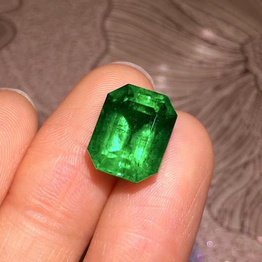 5.61ct 祖母绿裸石 商品图5