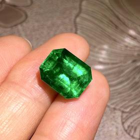 5.61ct 祖母绿裸石