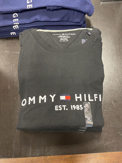 Tommy Hilfiger/汤米 男士休闲简约字母刺绣圆领常规版短袖T恤 商品图1