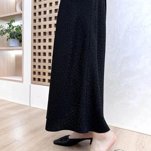 火桐hooton 19姆米冰雪傲梅冠乐绉半裙232BQ7212 商品图1