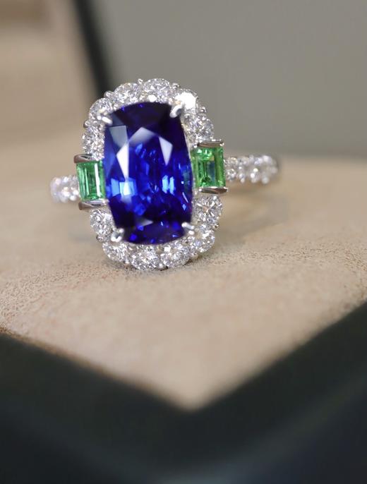 2.32ct 蓝宝石戒指 商品图1