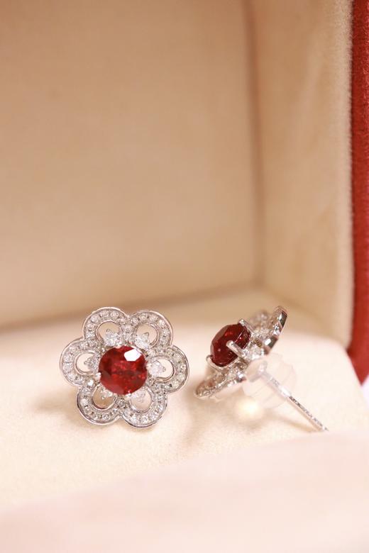 1.36ct 红宝石耳钉 商品图5
