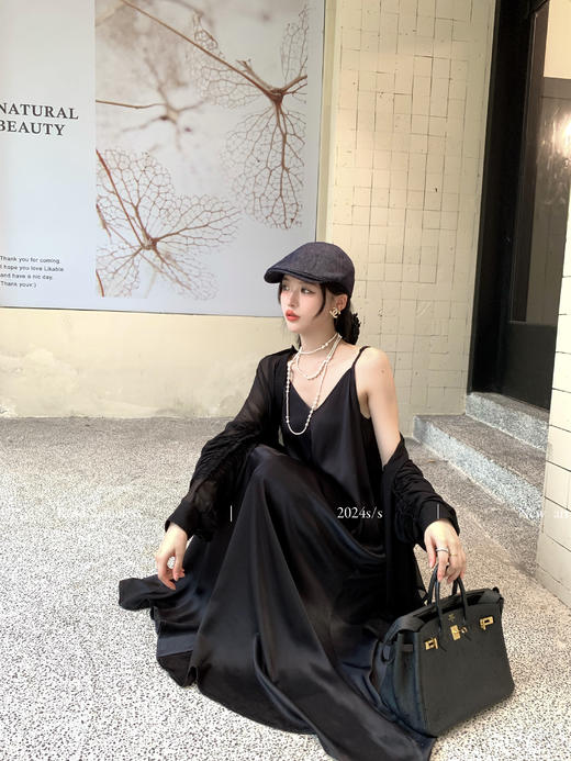 Read Nameless /迪拜贵妇黑色吊带裙+独家100%人丝黑色褶皱袖衬衫 商品图0