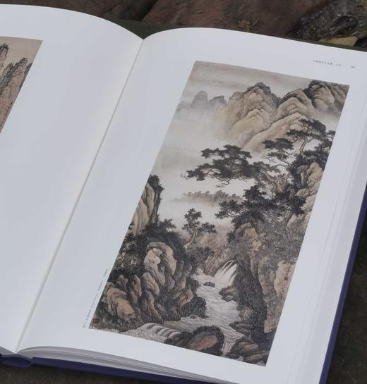 《中国画百年全集》，布面精装，8开函套装，全10册，两箱，魏广军主编，河南美术出版社2022年一版一印，定价29800，售价1688元。 商品图14