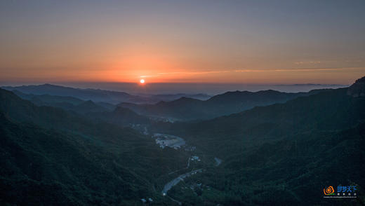 遇见太行秋色：  ——太行山、王莽岭/柏尖山秋色、晒秋、绝美挂壁公路、郭亮村风光 深度8天摄影团 商品图12