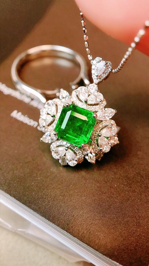 1.42ct 祖母绿戒指吊坠 商品图2