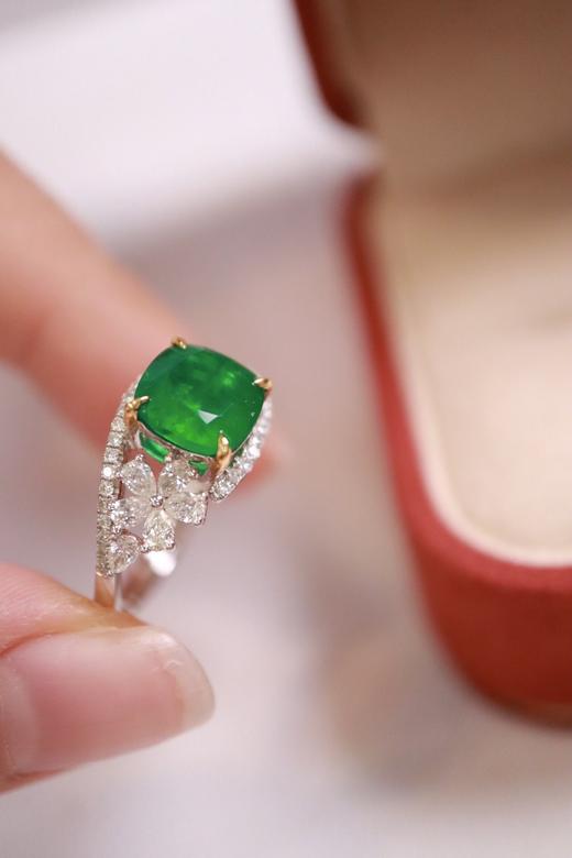 2.14ct 祖母绿戒指 商品图4