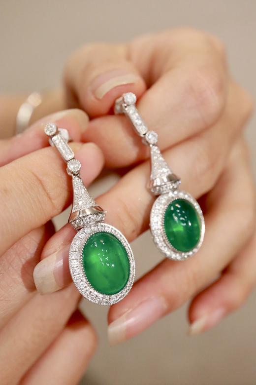 11.65ct 11.91g 祖母绿耳坠 商品图1