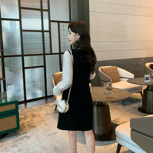 奢姿2024秋季新款大码女装木耳边圆领裙子胖妹妹拼接假两件连衣裙9943890178 商品图3