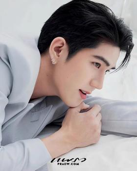 潘D拉纯银镶钻小耳环