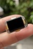 547215 翡翠冰墨翠马鞍戒指 大件饱满，通透水润，玉质细腻，翠色鲜艳，18k金奢华钻石镶嵌 裸石尺寸：13.9-10-3.2mm约 超值价：25580 商品缩略图0