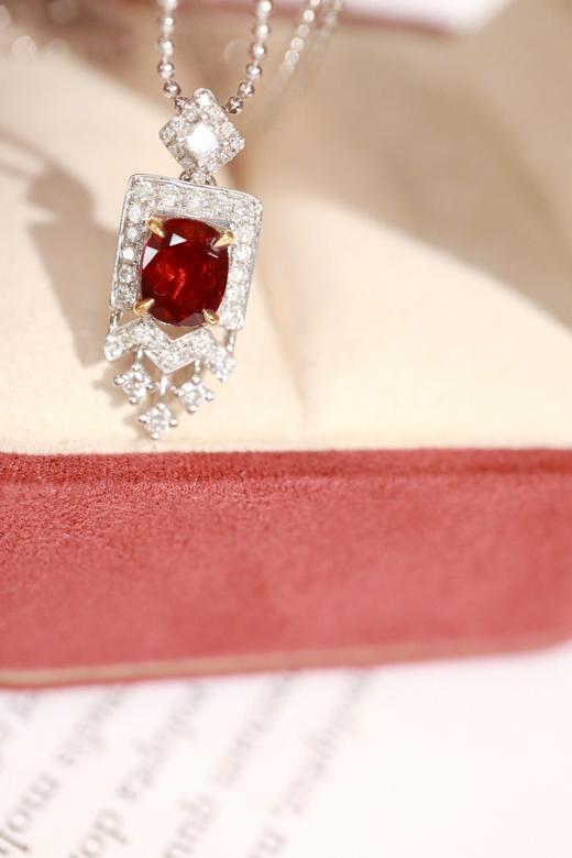 1.11ct 红宝石吊坠 商品图0