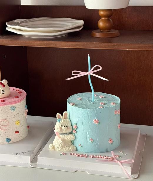 【臻品系列】---可爱粉色蝴蝶结【侧边立体趴趴兔】送女孩、女生、女友、闺蜜生日蛋糕 商品图0