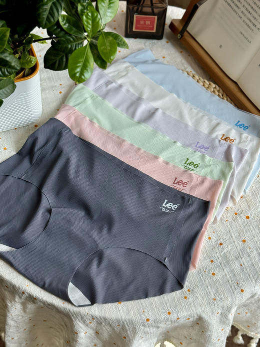 💖【Lee女士7A抗菌超薄冰丝内裤5条礼盒装】【品牌直发】5条💰79元！专柜正品！ 美国LEE女士冰丝无感7A抗菌内裤，薄如蝉翼 商品图2