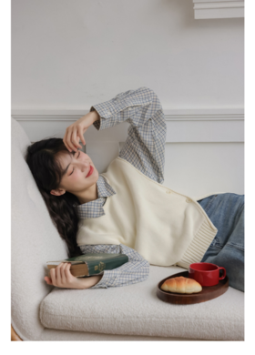 🔥🔥【侧开叉叠穿圆领针织马甲】四季必备单品，秋冬基础单品❗🌸 马甲针织面料 实用性超高 百变又好搭