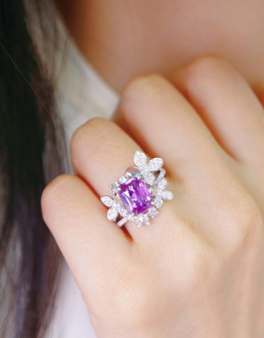 2.07ct 5.75g 紫蓝宝戒指 商品图2