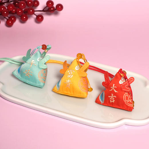 故宫博物院 龙腾福禄香囊 商品图1