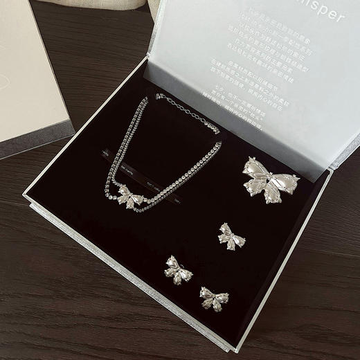 lost in echo2024秋季新款膨胀蝴蝶结项链戒指耳环饰品礼盒礼物女 商品图4