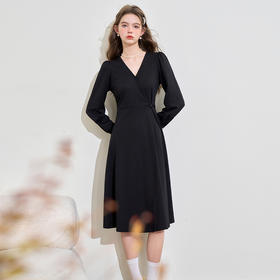 西遇扭结褶皱开叉长袖连衣裙女秋季高级感气质收腰V领连衣裙V3342278