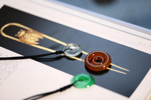 大女孩的糖 ｜大玉不雕三色平安扣 商品图8