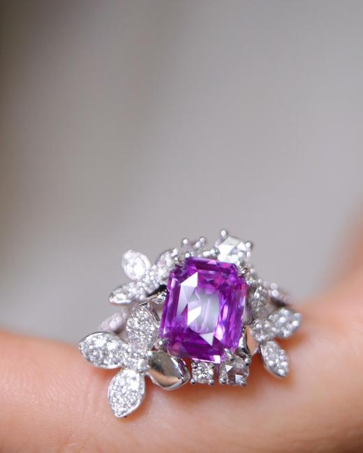 2.07ct 5.75g 紫蓝宝戒指 商品图0