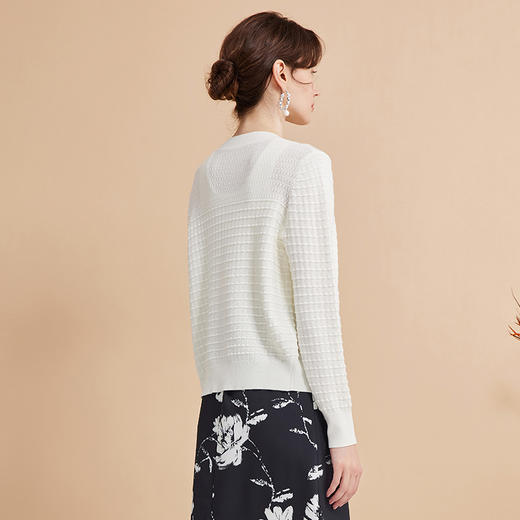 EITIE爱特爱秋季新款温柔气质百搭显瘦时尚针织开衫C2401408 商品图9