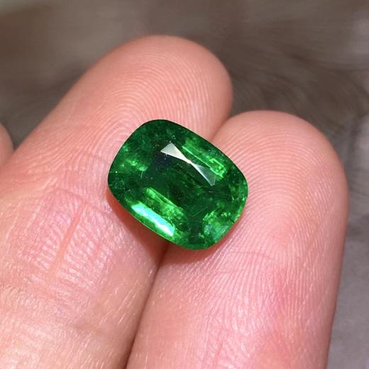 2.27ct 祖母绿裸石 商品图3