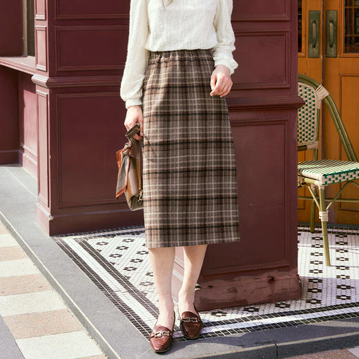OLrain欧芮儿咖色格子半裙女秋季2024年新款百搭显瘦通勤半身裙 商品图2