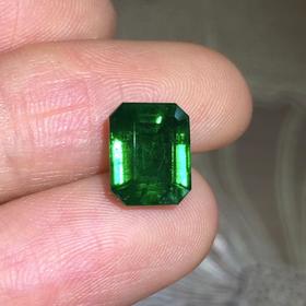2.69ct 祖母绿裸石