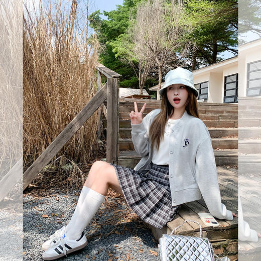 <曾小咸推荐> 韩系时尚百搭灰色宽松棒球服外套 商品图3