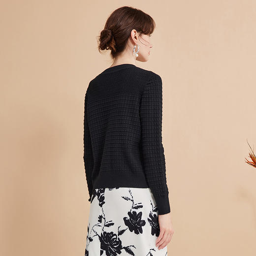 EITIE爱特爱秋季新款温柔气质百搭显瘦时尚针织开衫C2401408 商品图4