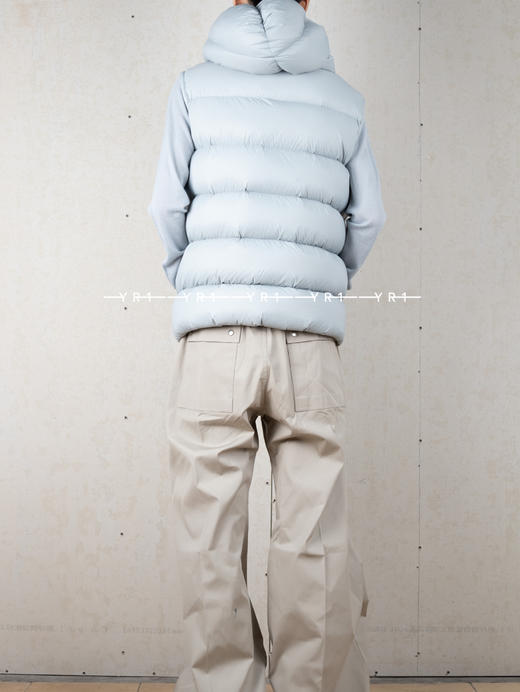 Rick Owens｜淡蓝色连帽羽绒背心 商品图3