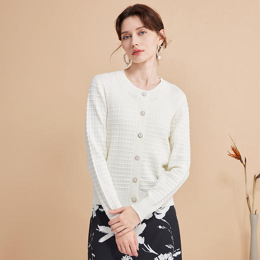 EITIE爱特爱秋季新款温柔气质百搭显瘦时尚针织开衫C2401408 商品图5