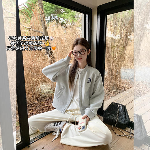 <曾小咸推荐> 韩系时尚百搭灰色宽松棒球服外套 商品图0