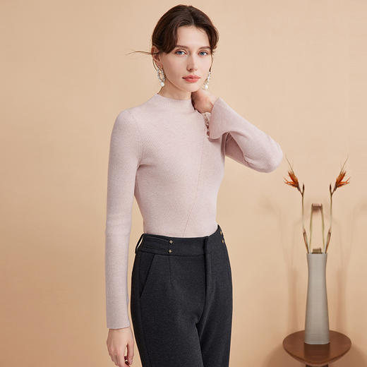 EITIE爱特爱精致修身显瘦薄款打底镂空珍珠立领针织衫秋新款D2401407 商品图6