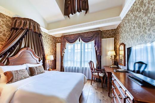 顶秀美泉大床房北京顶秀美泉假日酒店 商品图0