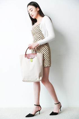 可再生面料，法式手提托特包。牛皮手柄大容量复古包袋女A081960