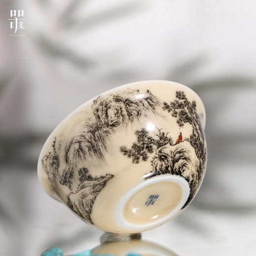 问鼎器度汝窑星娥杯（墨彩山水） 商品图1