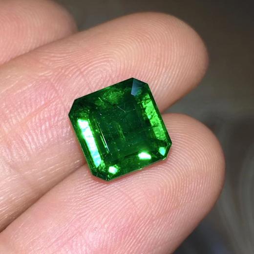 2.77ct 祖母绿裸石 商品图4