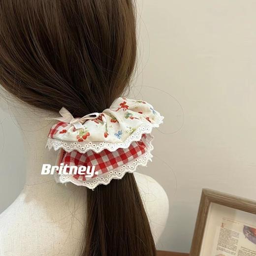 「田园风！数款可选」小清新草莓方形发圈 少女日系简约方巾大肠圈肥肠圈森女甜美配饰 商品图1