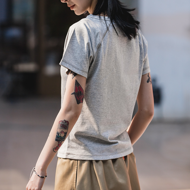 马登夏季美式简约基础纯棉白色插肩短袖正肩t恤显瘦打底修身女