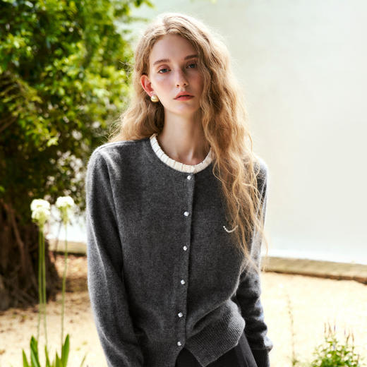 
OLrain欧芮儿法式小香风毛衣女秋季2024年新款法式立领木耳边开衫 商品图3