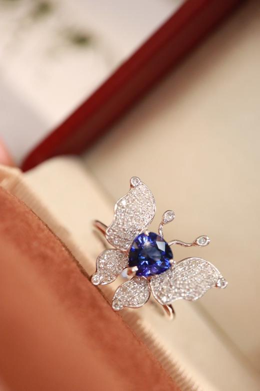 1.06ct 蓝宝石戒指 商品图4