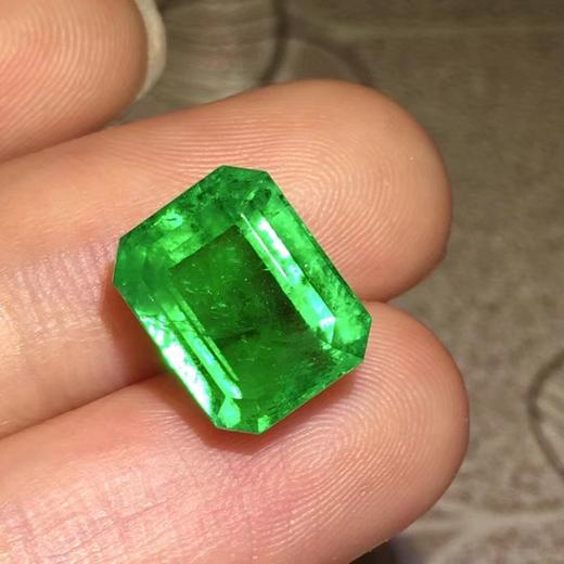 7.37ct 祖母绿裸石 商品图4