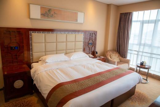 山水时尚大床房山水时尚酒店(北京怀柔雁栖科学城店) 商品图0